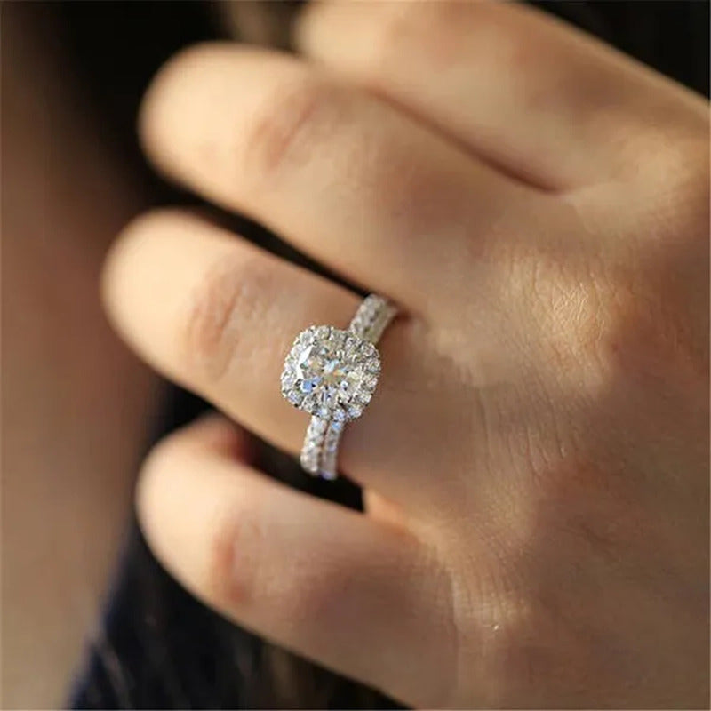 Exquisite Silver Plated round Cut White Sapphire Diamond Promise Rings Courtship