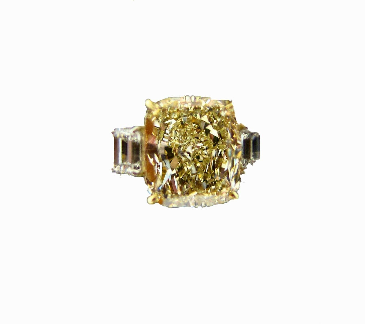 GIA GEMOLOGIST FANCY YELLOW CUSHION SET 2 SIDE EMERALD DIAMOND ENGAGEMENT RING