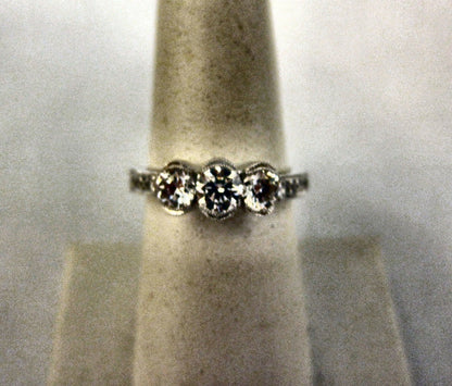 1.20 CT TOTAL DIAMOND OVAL 3 STONE 2 ROUND BR SHAPE 8 STONE ENGAGEMENT RING 18 K