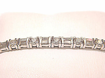 11.98 CT 16 ROUND BRILLIANT DIAMONDS 32 BAGUETTE CUT DIAMONDS TENNIS BRACELET