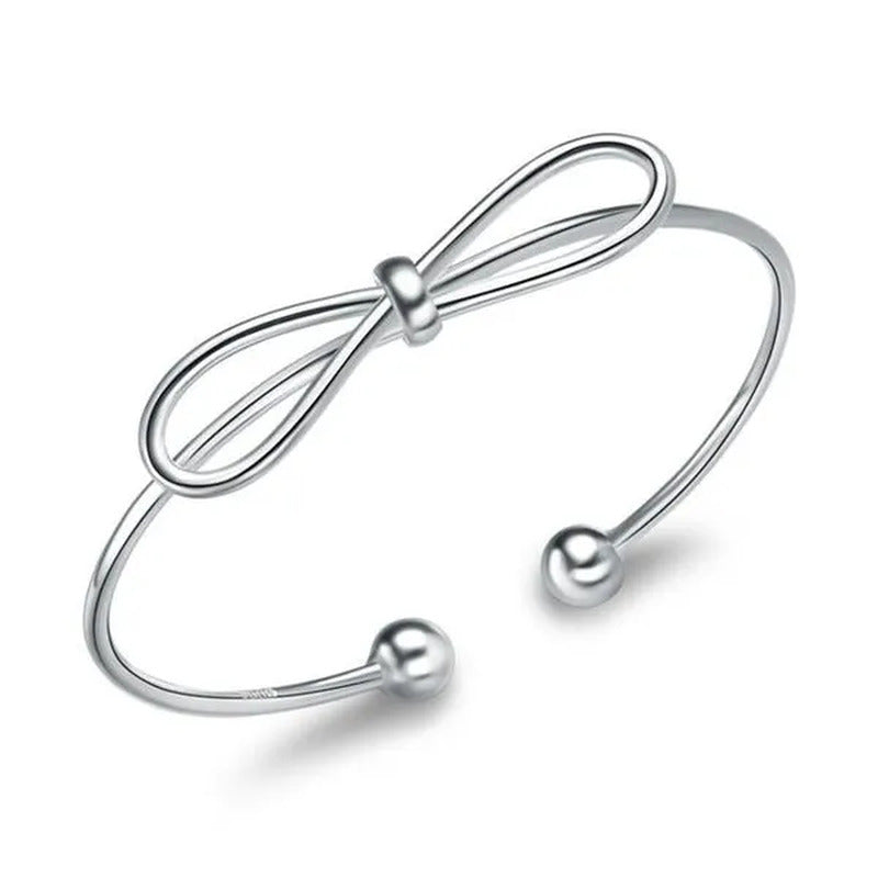 Majesty Diamonds MDS170431 Bow Bangle Bracelet in .925 Sterling Silver