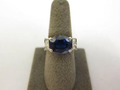 SAPPHIRE OVAL SHAPE 8.18 CT 18 K WHITE GOLD FACETED DIAMOND PRINCESS SHAPE SET