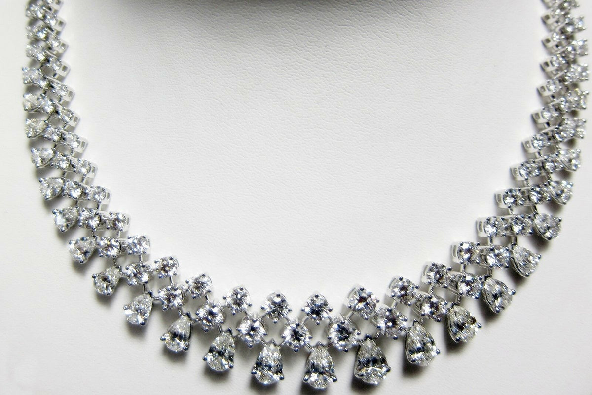 DIAMOND NECKLACE ROUND BRILLIANT DIAMOND NECKLACE DANGLE PEAR DIAMOND NECKLACE