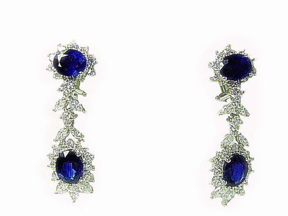 4 OVAL BLUE SAPPHIRES SET WITH MARQUISE ROUND BRILLIANT SHAPE DIAMOND EARRING