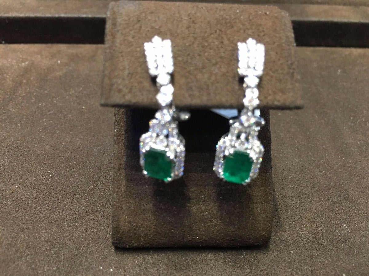 EMERALD RECTANGULAR SHAPE DIAMOND ROUND BRILLIANT SHAPE
