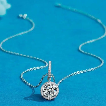 Exquisite Fashion 2Ct Moissanite Solitaire Pendant Necklace for Bridal Engagemen