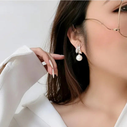 Trendy 18K Gold Pearl Pendant White Sapphire Leaf Crystal Drop Earrings for Wome