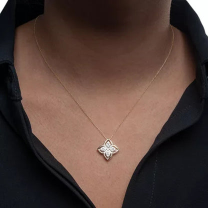 0.25 CT. T.W. Diamond Pave Clover Pendant in 14K Yellow Gold (I, I1)