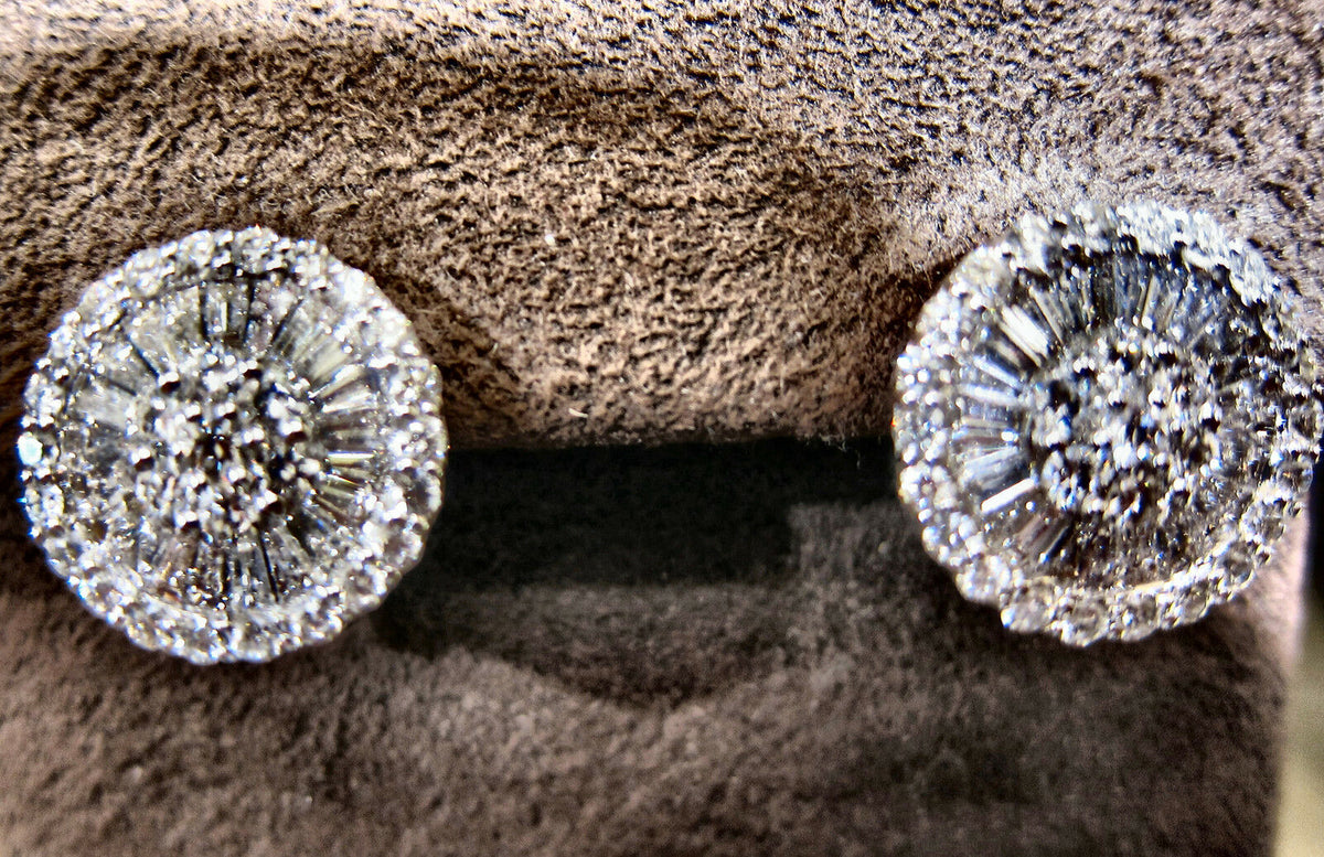 DIAMOND EARRING 58 ROUND BRILLIANT PRONG SET 42 BAGUETTE SHAPE DIAMOND EARRING