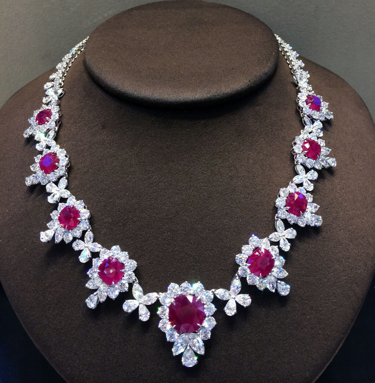 GRS CERTIFIED RUBY NECKLACE 9 CERTIFIED NATURAL 10.37CT CENTER RUBY CUSHION CUT