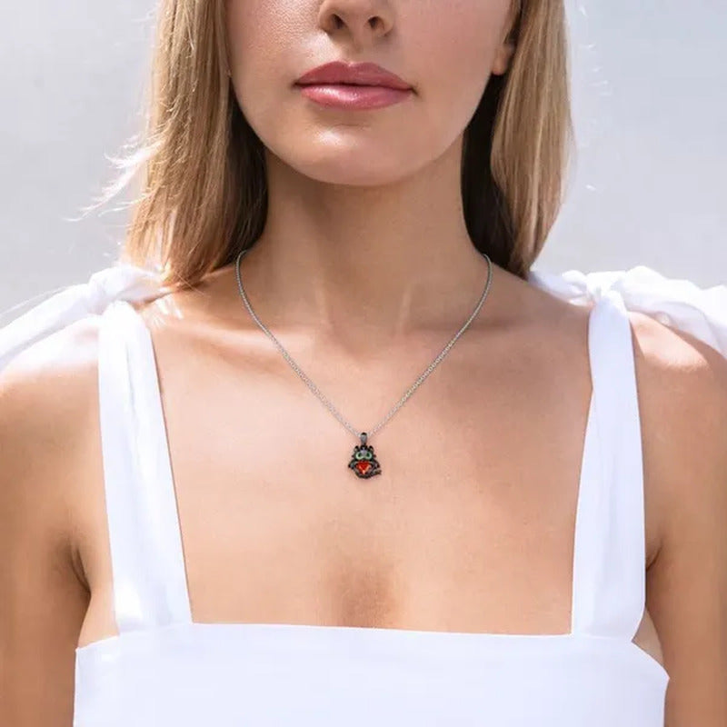 Three-Color Dragon Necklace Pendant Cute Ladies Necklace Heart Gemstone Fashion