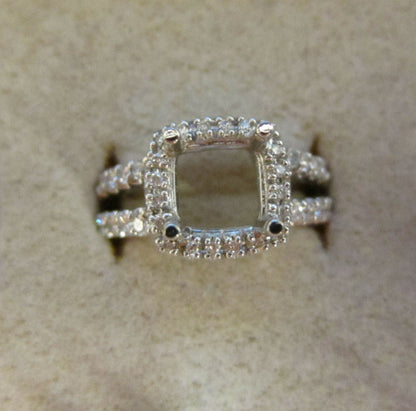 DIAMOND HALO SETTING FOR 5.00MM X 3.90MM STONE