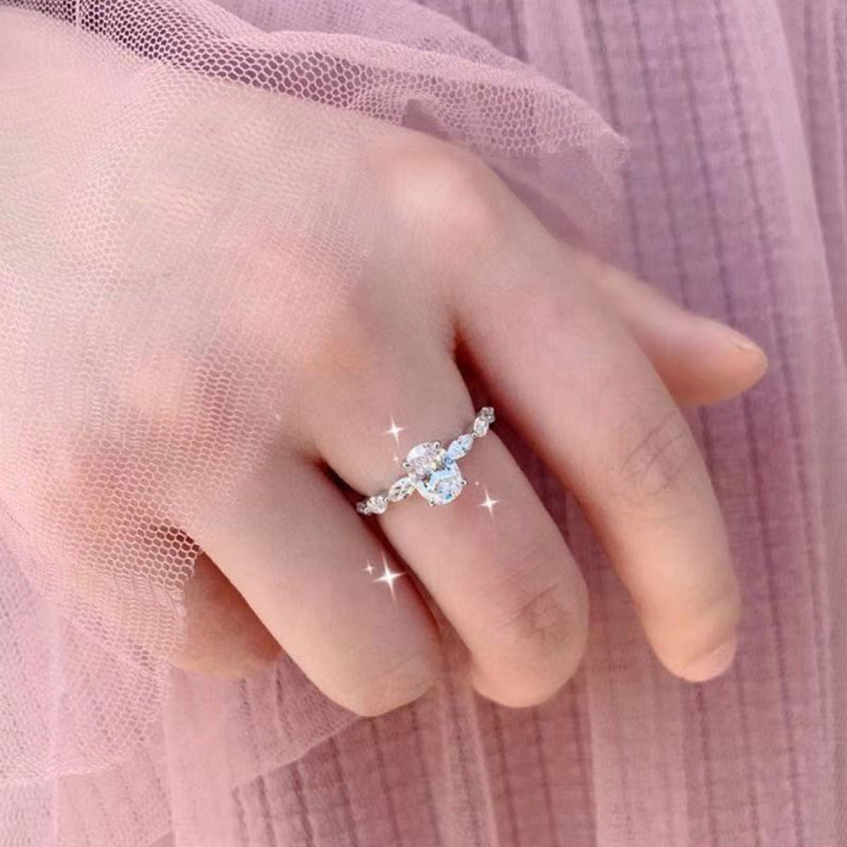 Moissanite Dove Egg Niche Engagement Ring Engagement