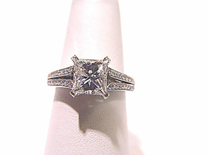GIA CERTIFICATE D73.9% T78% GIRDLETHIN TO SLIGHTLY.THICK