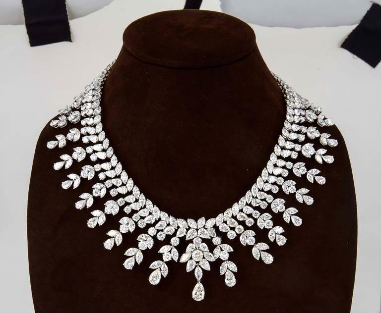 DIAMOND NECKLACE OVER 150 CT DIAMONDS PEAR DROP 2.82 CT PLATINUM