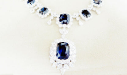 GIA CERTIFIED 14 CUSHION SHAPE 17.48 CT CENTER SAPPHIRE WITH NATURAL DIAMOND