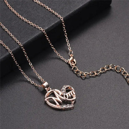 New Fashion Creative Love MOM Necklace Diamond-Encrusted Mom Heart-Shaped Neckla