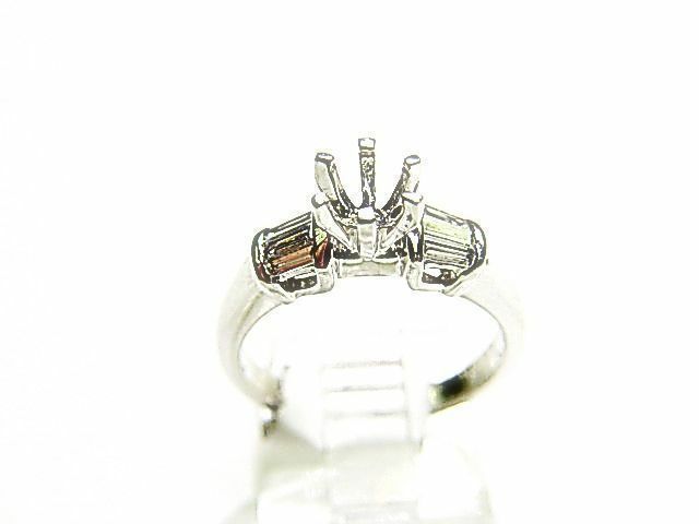 DIAMOND 6 TAPERED BAGUETTE SETTING 6 PRONG FOR A 6.70MM DIAMOND