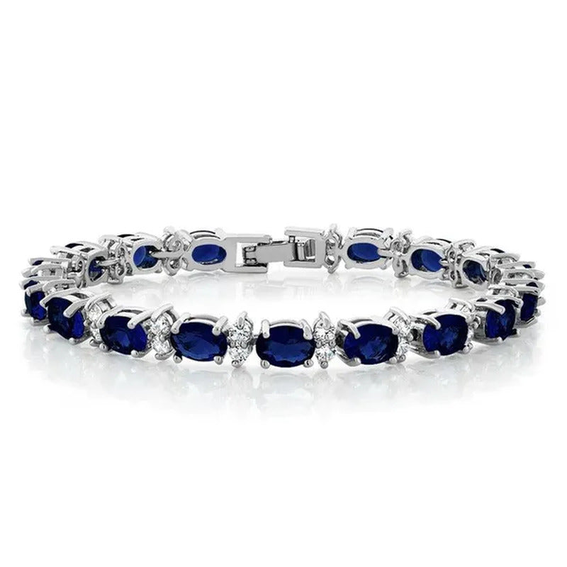 Gem Stone King 925 Sterling Silver Gorgeous Oval and round Sparkling Cubic Zirco