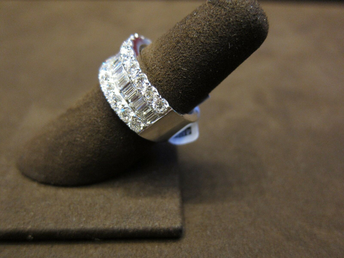 DIAMOND 21 STRAIGHT BAGUETTE 26 ROUND BRILLIANT TOP BOTTOM SET HALF WAY DIAMOND