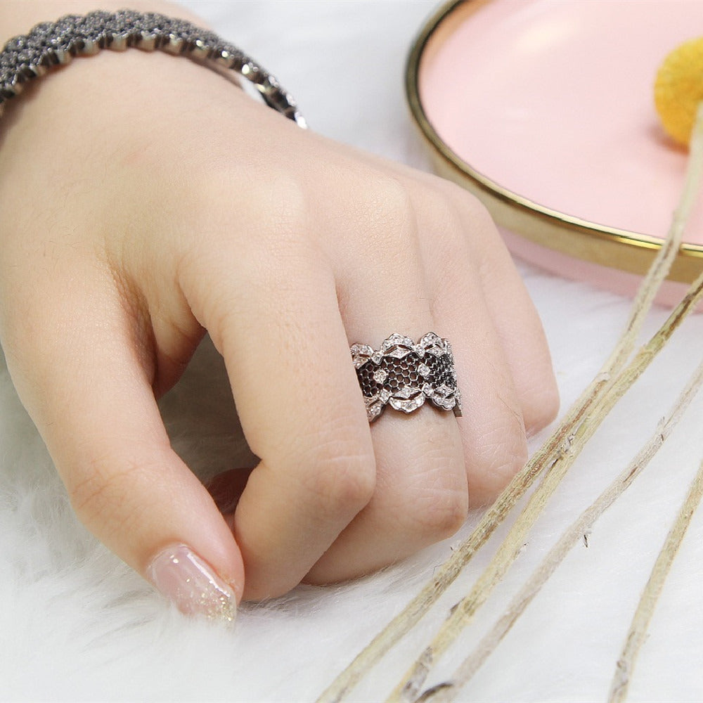 Women'S Gold-Plated Gingko Leaf Ring