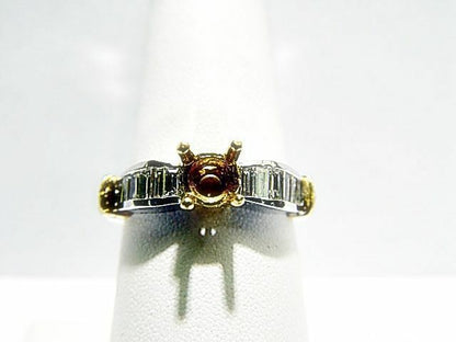 DIAMOND BAGUETTE SHAPE CHANNEL SET SETTING 4 PRONG SET