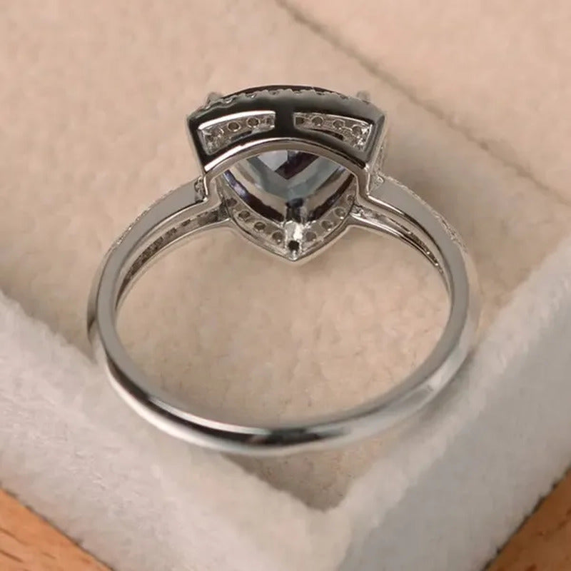 Exquisite Triangle Cut Alexandrite 925 Solid Silver Diamond Bridal Wedding Trill