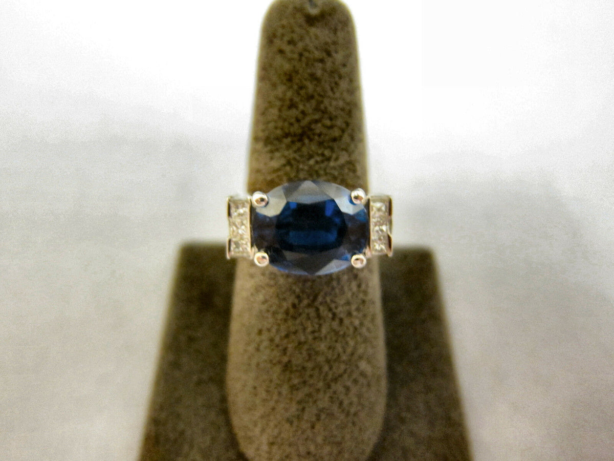 SAPPHIRE OVAL SHAPE 8.18 CT 18 K WHITE GOLD FACETED DIAMOND PRINCESS SHAPE SET
