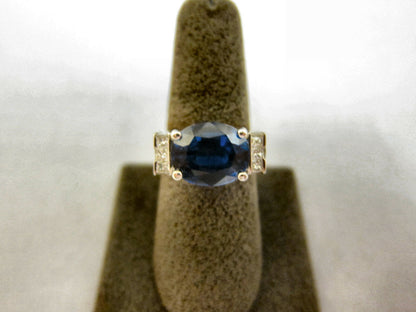 SAPPHIRE OVAL SHAPE 8.18 CT 18 K WHITE GOLD FACETED DIAMOND PRINCESS SHAPE SET
