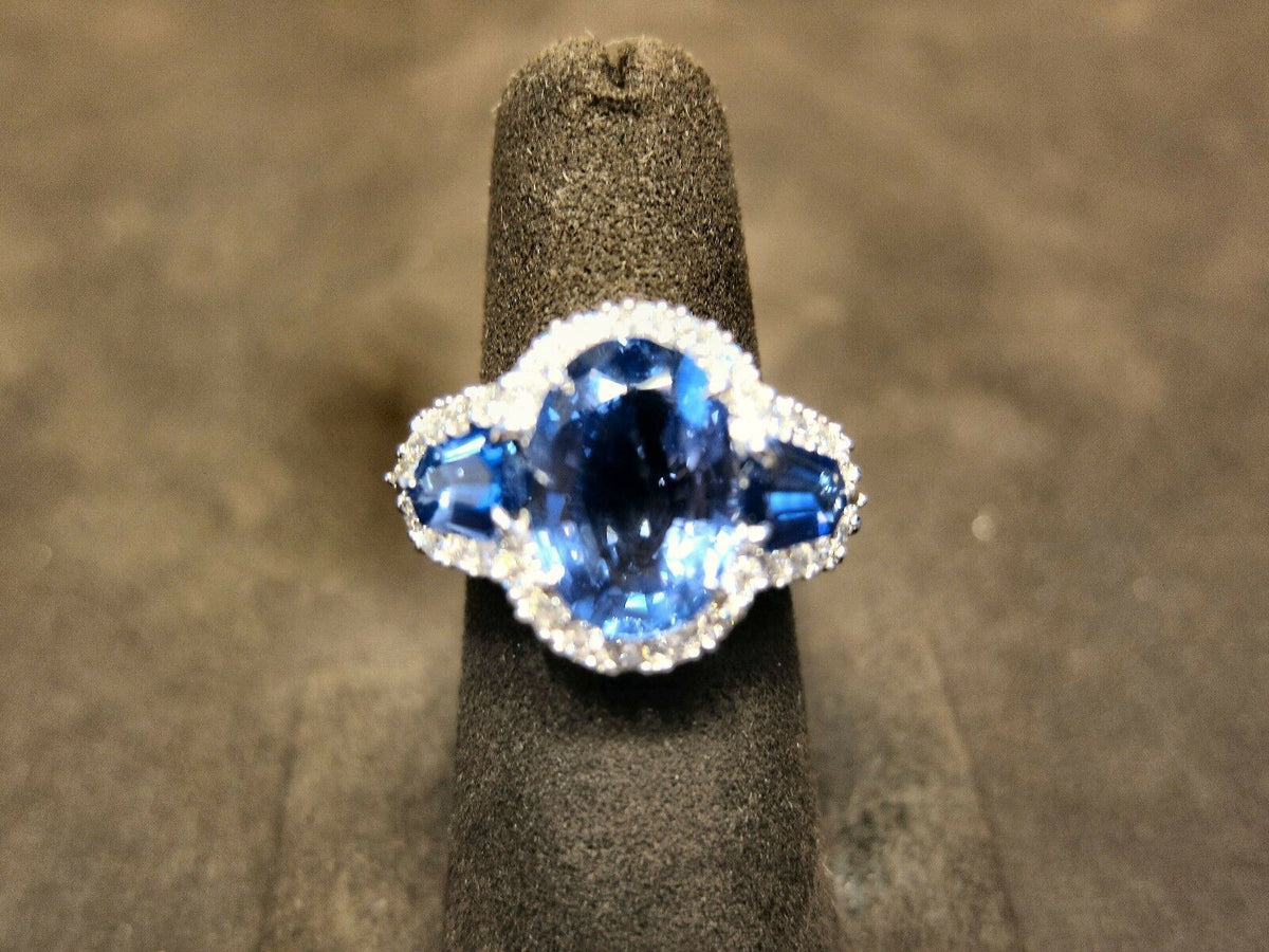 SAPPHIRE OVAL SHPE 12.42X8.22X5.06MM DEPTH SAPPHIRE