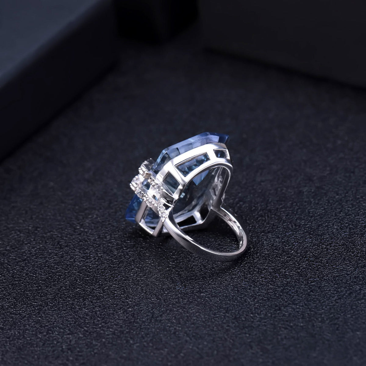 Sterling Silver Inlaid Special-Shaped Natural Color Treasure Ring