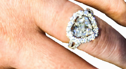 GIA CERTIFIED HEART SHAPE F COLOR GRADE SI1 CLARITY GRADE