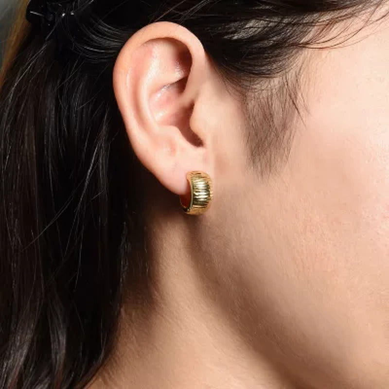 Diamond Cut and Polished Huggie Ears in 14K Yellow Gold