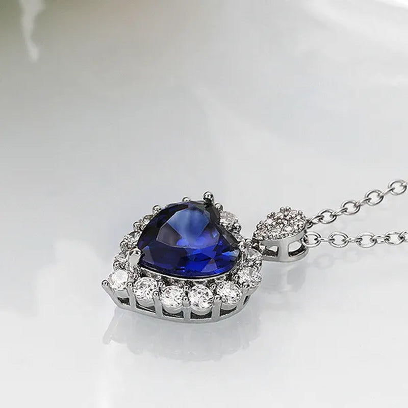 Exquisite Luxurious Ladies Fashion 925 Silver Sapphire Love Heart Pendant Neckla