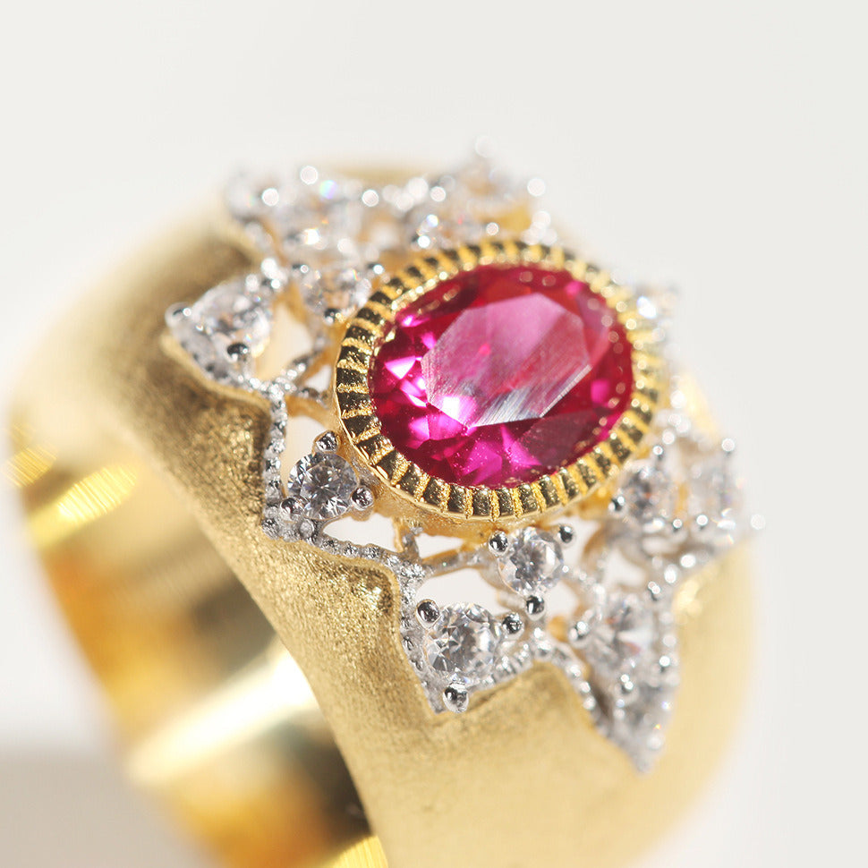 Silver Red Corundum Ring Fashion Luxury Gem with Gold-Plated Inlay