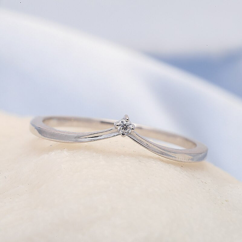 DEF Color VVS1 round Cut 0.015Carat Moissanite Wedding Band V Band