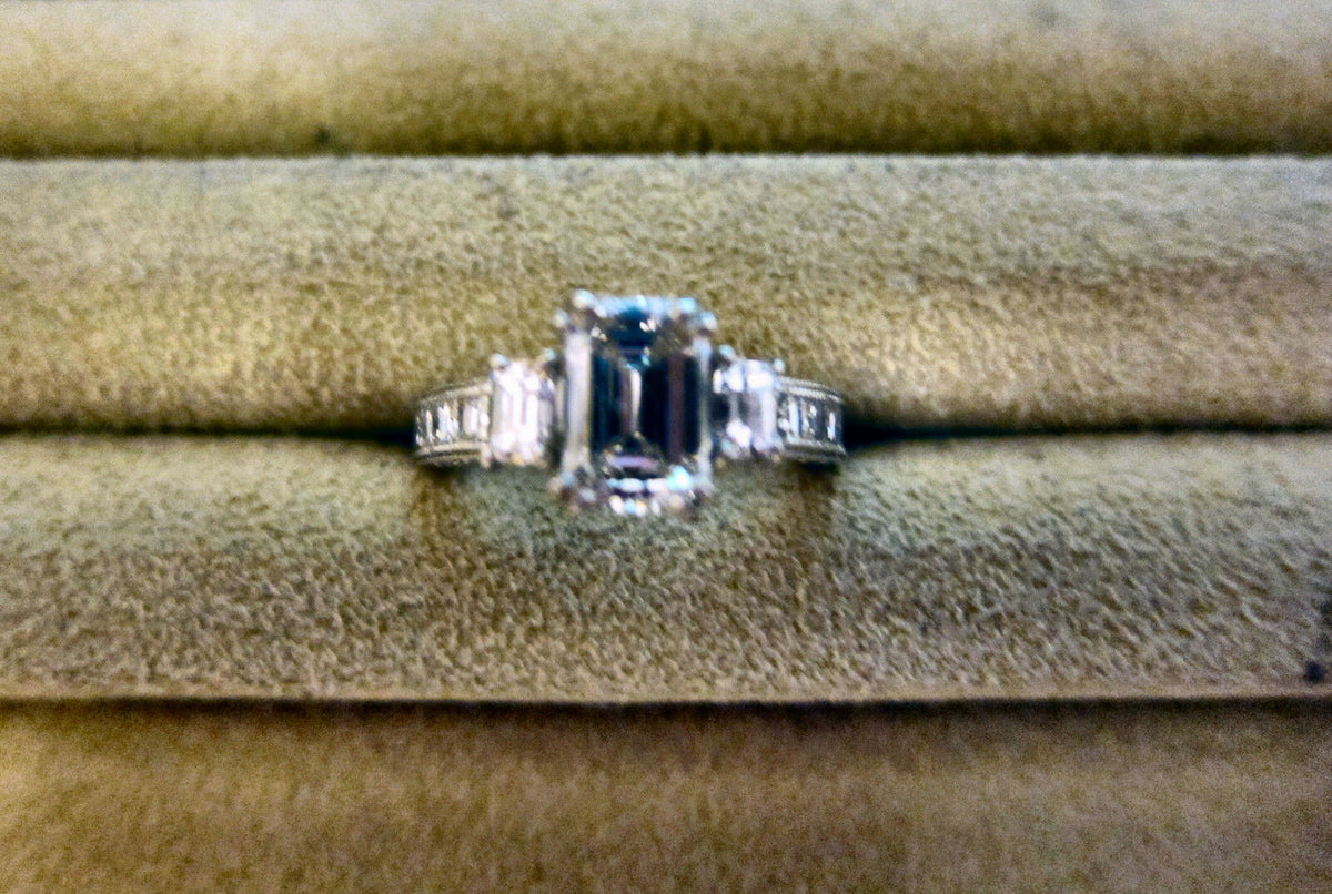 certified emerald diamond h color vs2 clarity 1.30 ct side 1.42 ct platinum