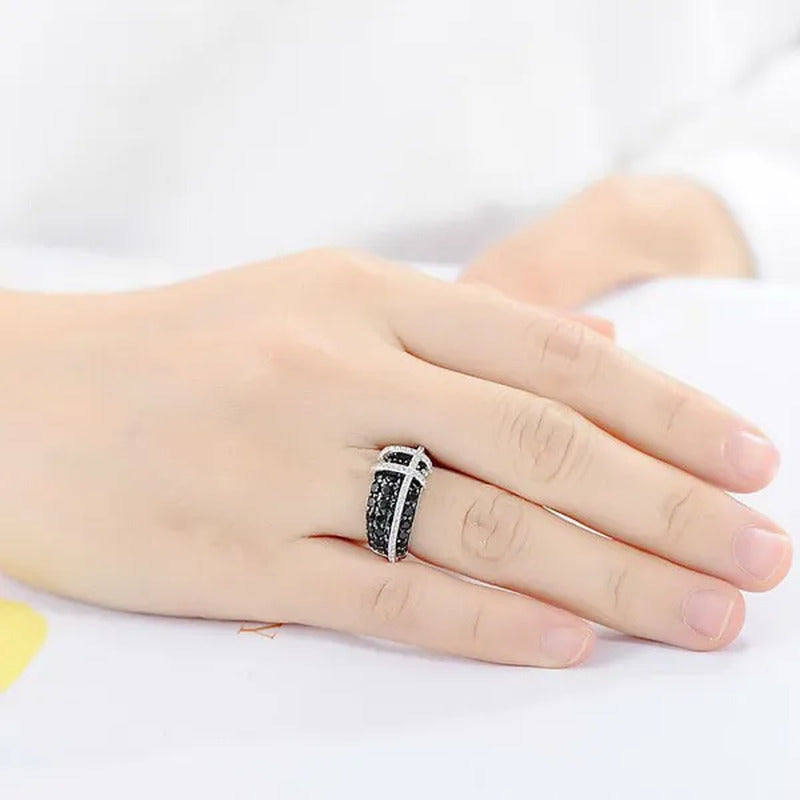 Fashion Women Creative Cross Cross Zircon Ring Black and White Bicolor Zircon Ri