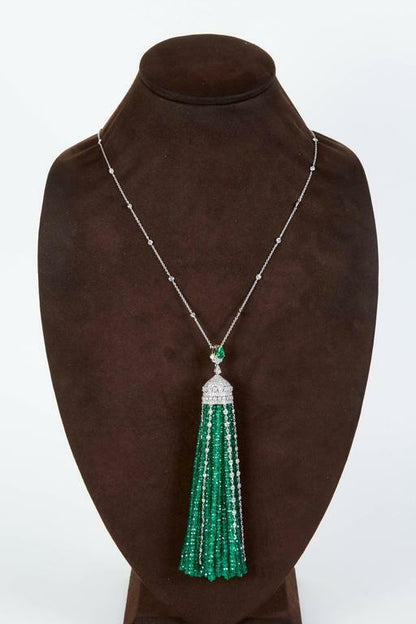 Emerald and Diamond 18 k white Gold Tassel Necklace with chain