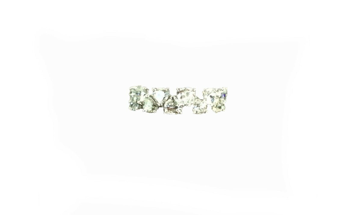DIAMOND PEAR SHAPE SET ALTERNATING UP AND DOWN STYLE ALL THE WAY AROUND 18 K