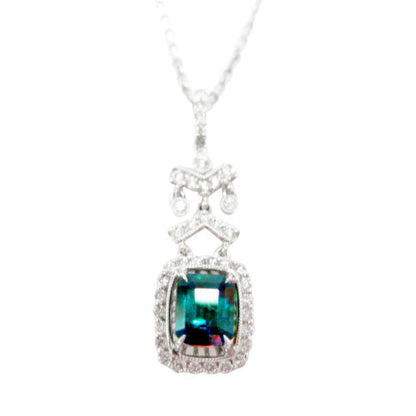 EMERALD GREEN RECTANGULAT SHAPE DANGLE DIAMOND PENDANT