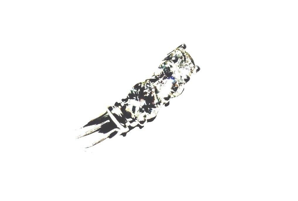 DIAMOND THREE STONE BAND GROOVED