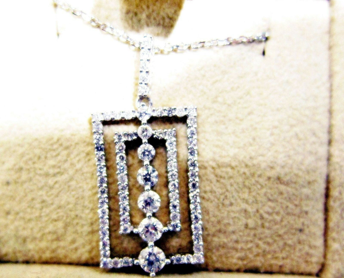 DIAMOND ROUND BRILLIANT RECTANGULAR OUTLINE PENDANT INCLUDED CHAIN