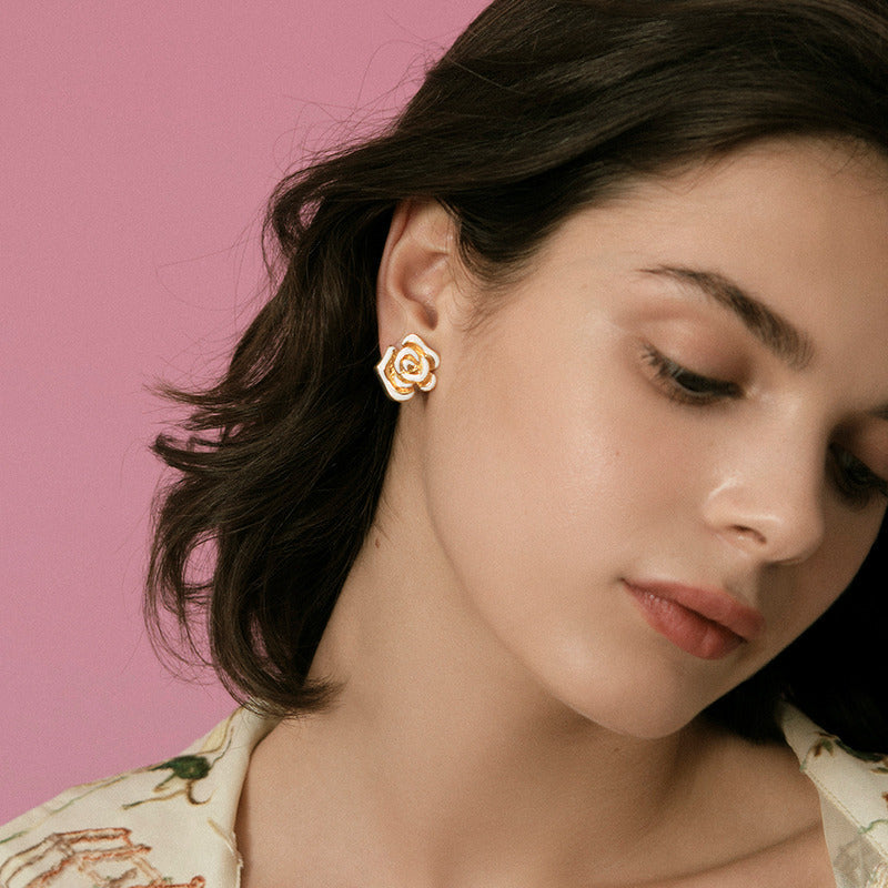 Retro Luxury Earrings Light Flowers Alloy