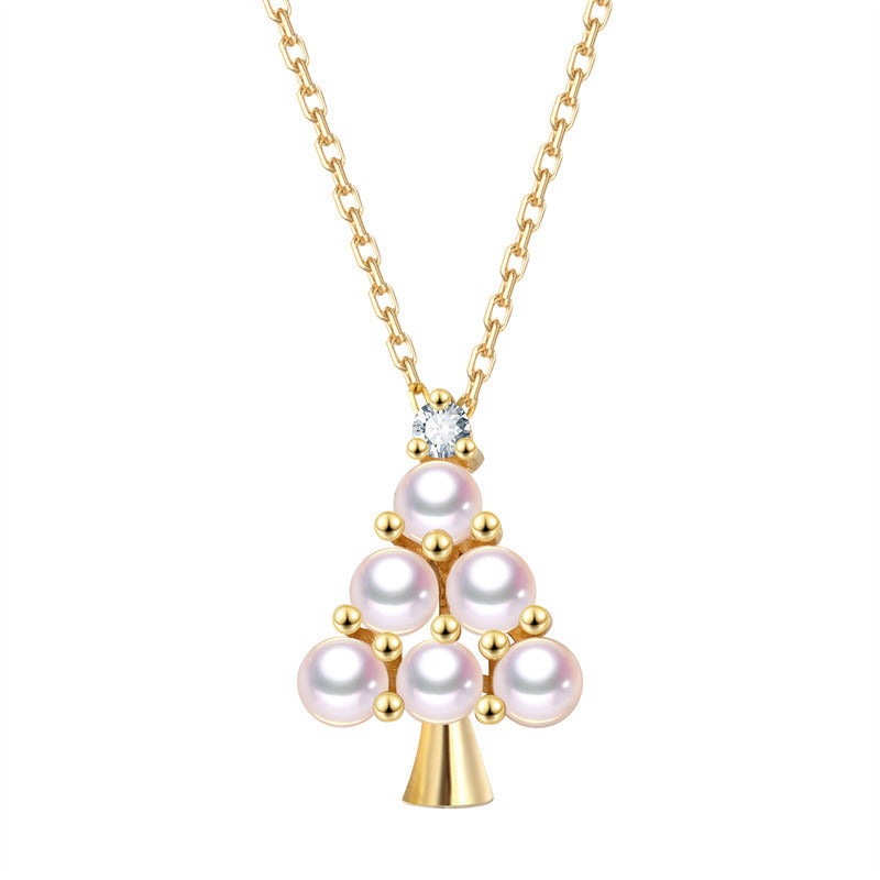 Sea Pearl Necklace Inlaid with Diamonds