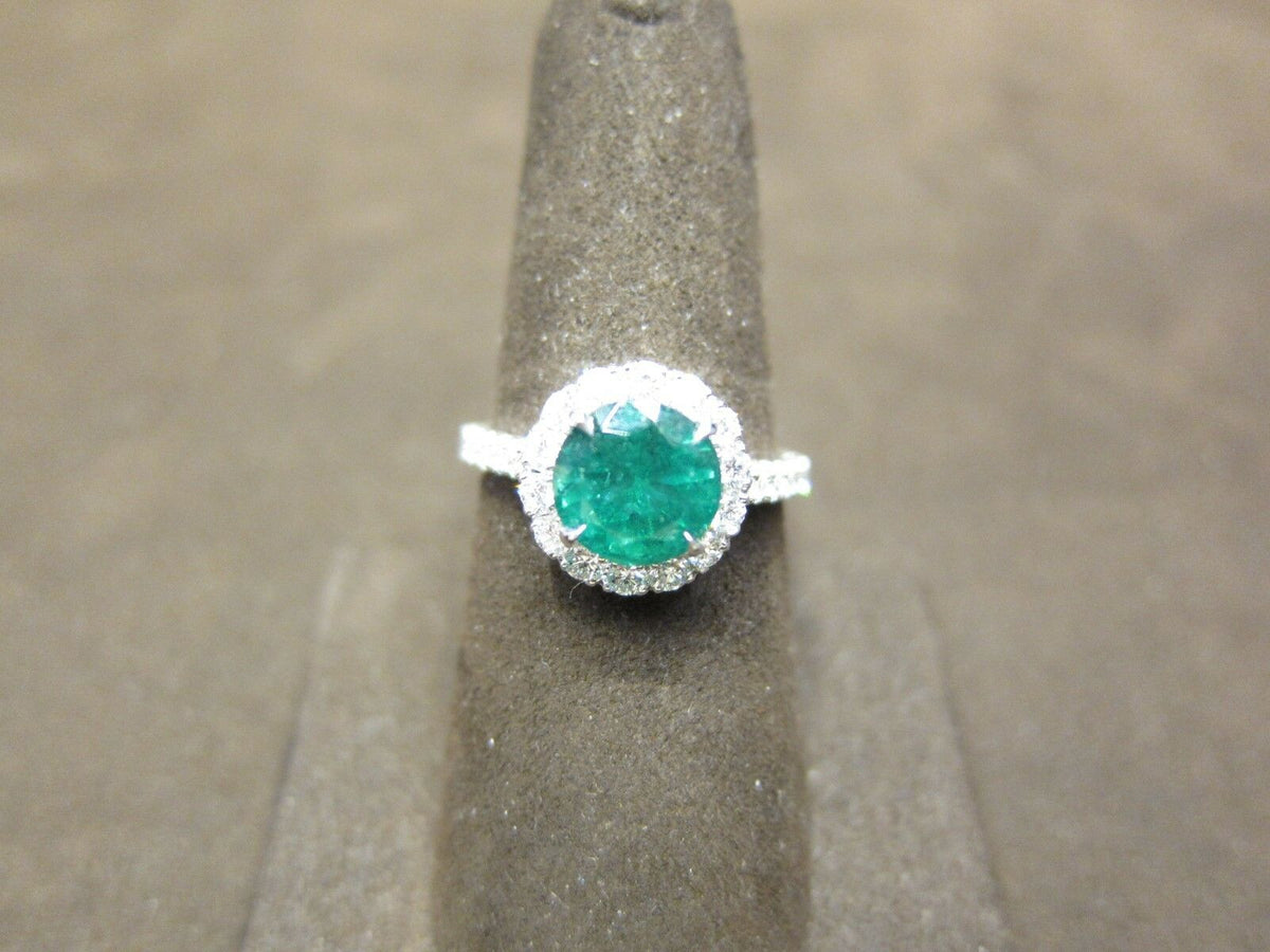 EMERALD ROUND SHAPE 7.98 LENGTH X7.81 WIDTH X5.79MM DEPTH
