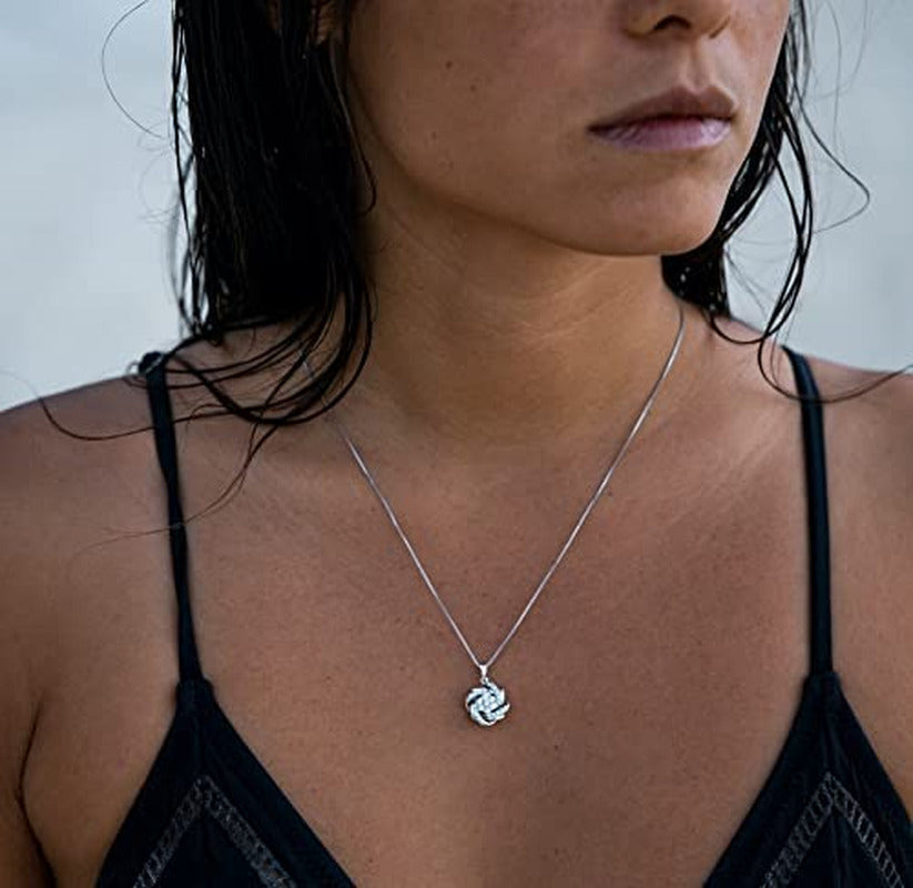 Diamond Pendant Necklace in Sterling Silver 1/10 Cttw - 18 Inch Box Chain
