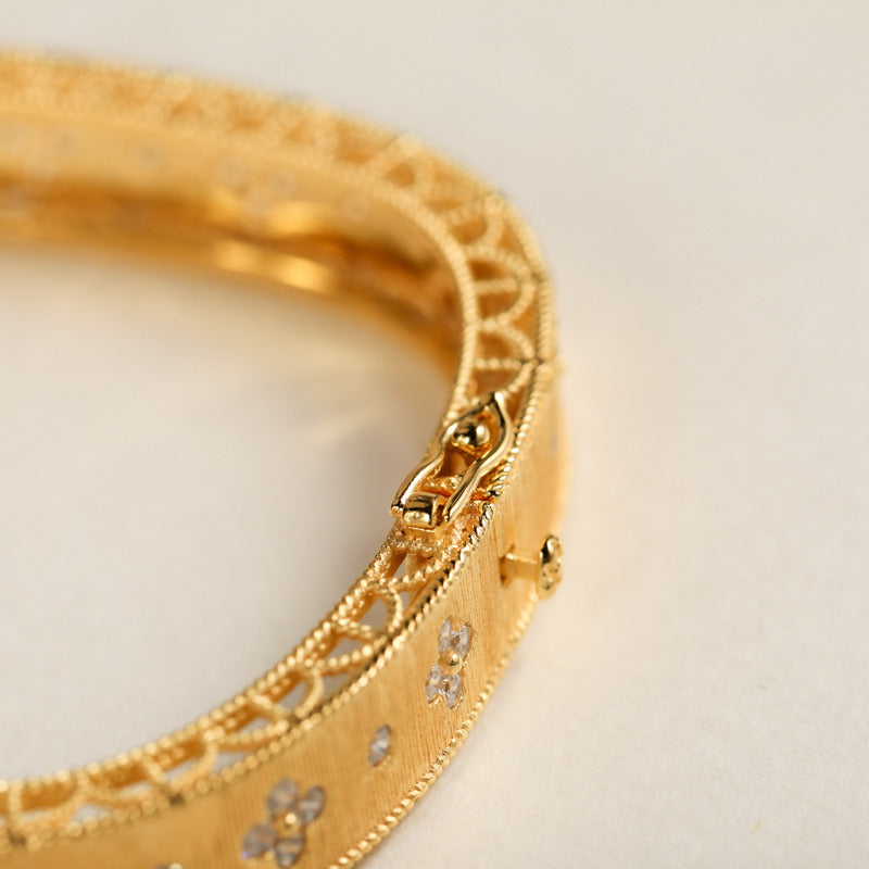 Italian Vintage Style Four-Leaf Clover Bracelet