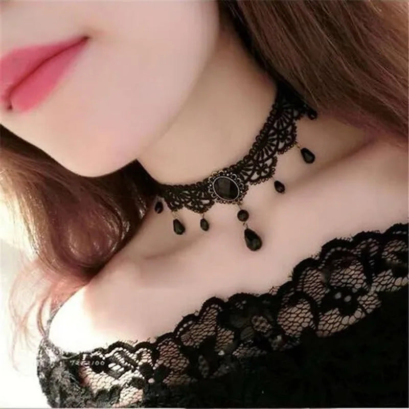 Ladies Vintage Gothic Choker Crystal Pendant Design Black Lace Necklace Clavicle
