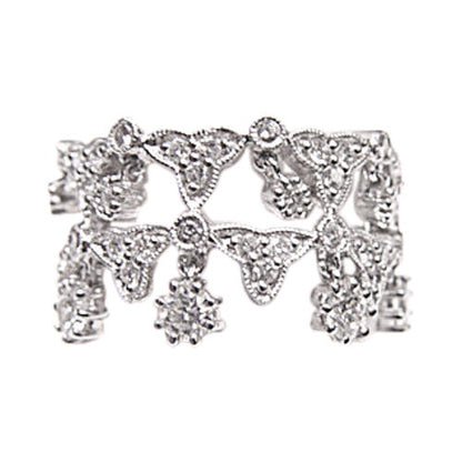 DIAMOND DANGLE AND MOVE AROUND A BIT